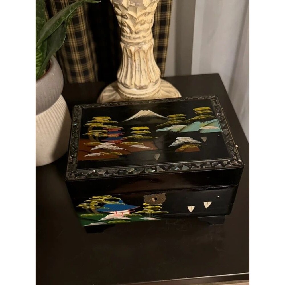 Vintage Japanese Black Lacquer Musical Jewelry Box with Mother of Pearl Inlay &